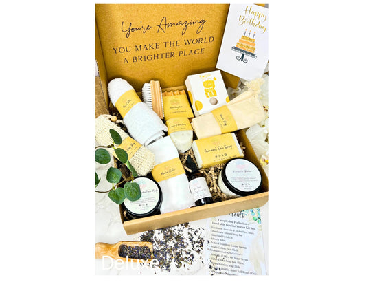 Complexion Perfection Pamper Deluxe Spa Gift Box - Good Skin Routine almond (NATURAL)